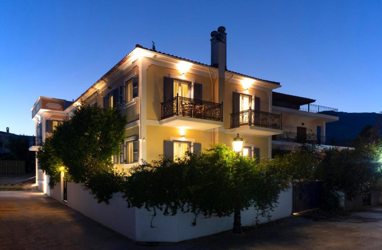 Nautilus Luxury Suites Galaxídhion Zewnętrze zdjęcie