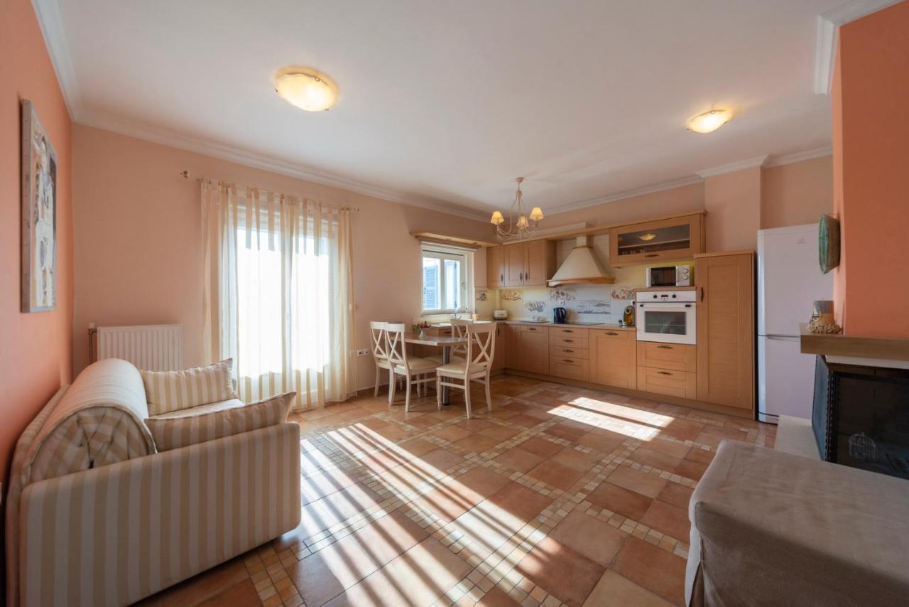 Nautilus Luxury Suites Galaxídhion Zewnętrze zdjęcie